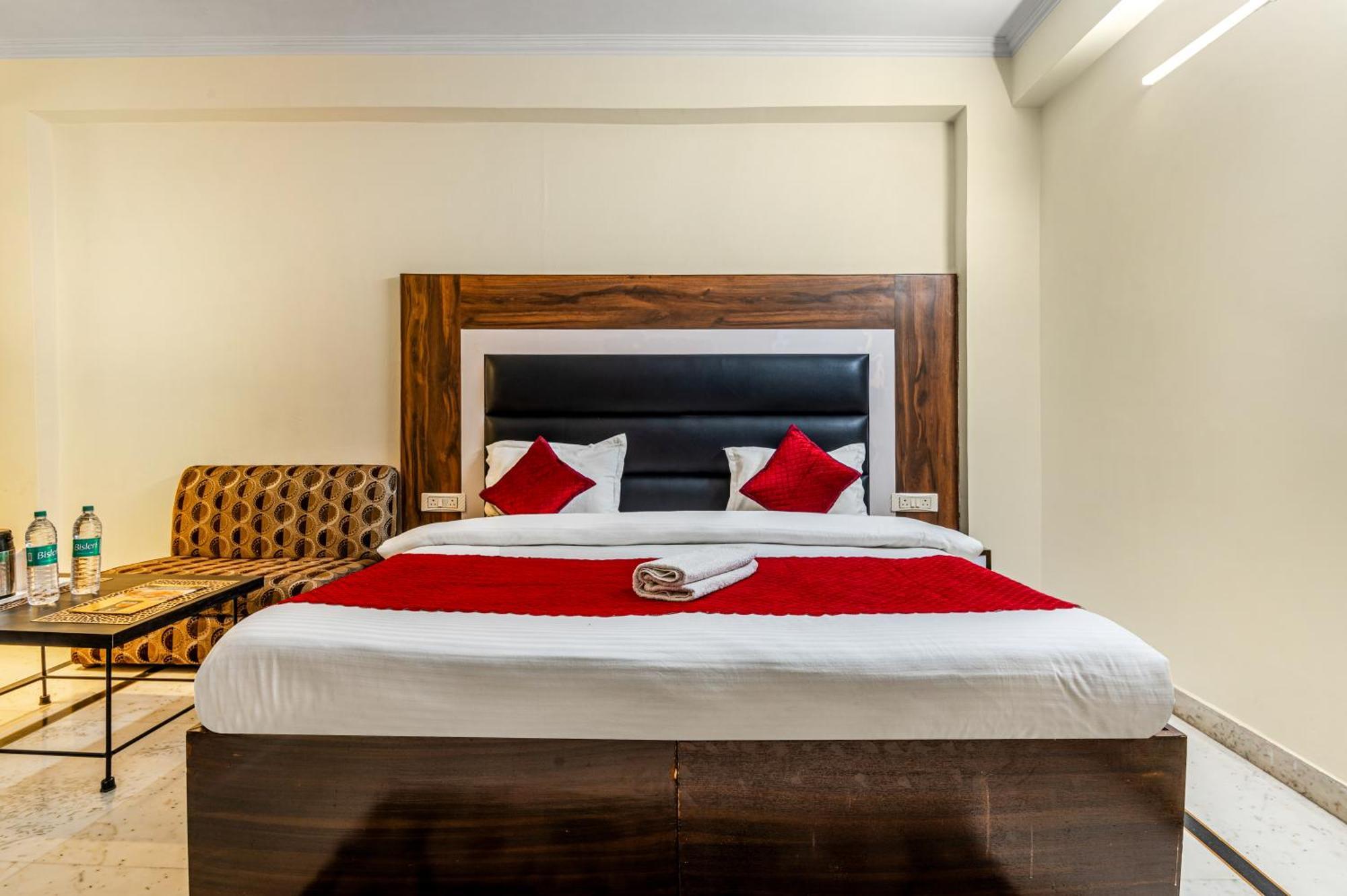 Hotel Nice Palace Delhi  Esterno foto