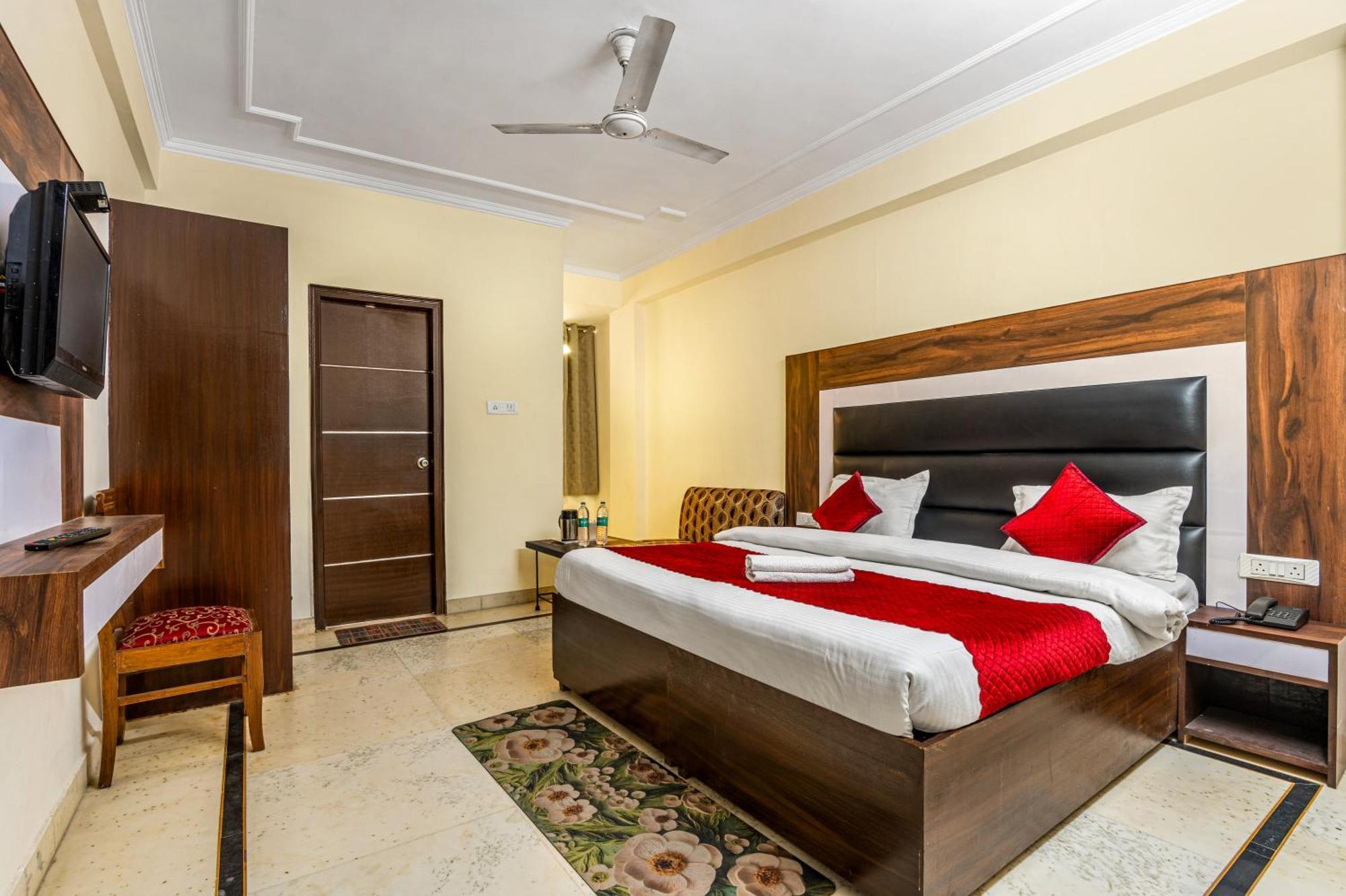 Hotel Nice Palace Delhi  Esterno foto