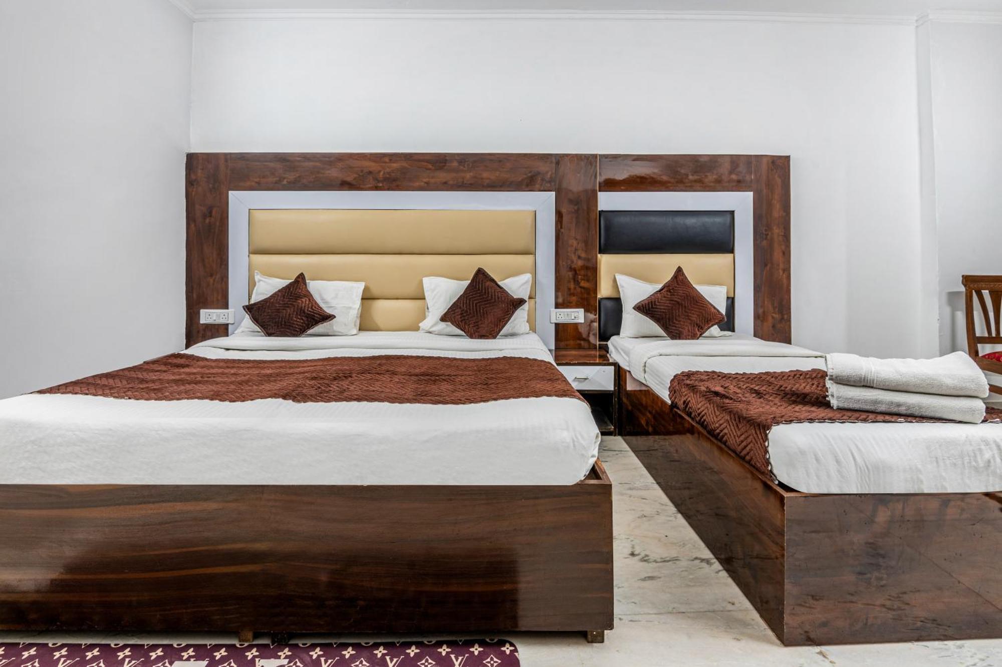 Hotel Nice Palace Delhi  Esterno foto