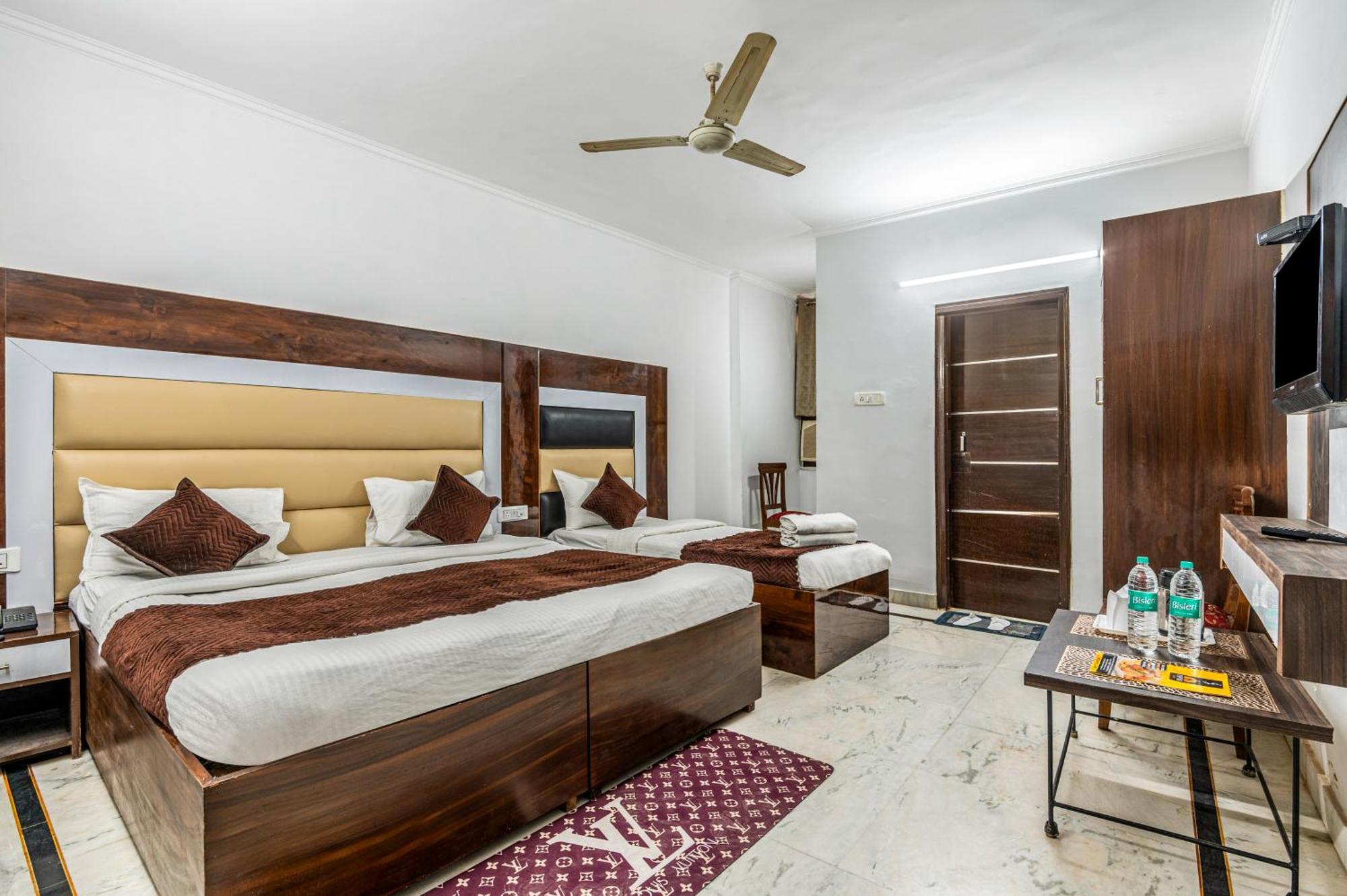 Hotel Nice Palace Delhi  Esterno foto