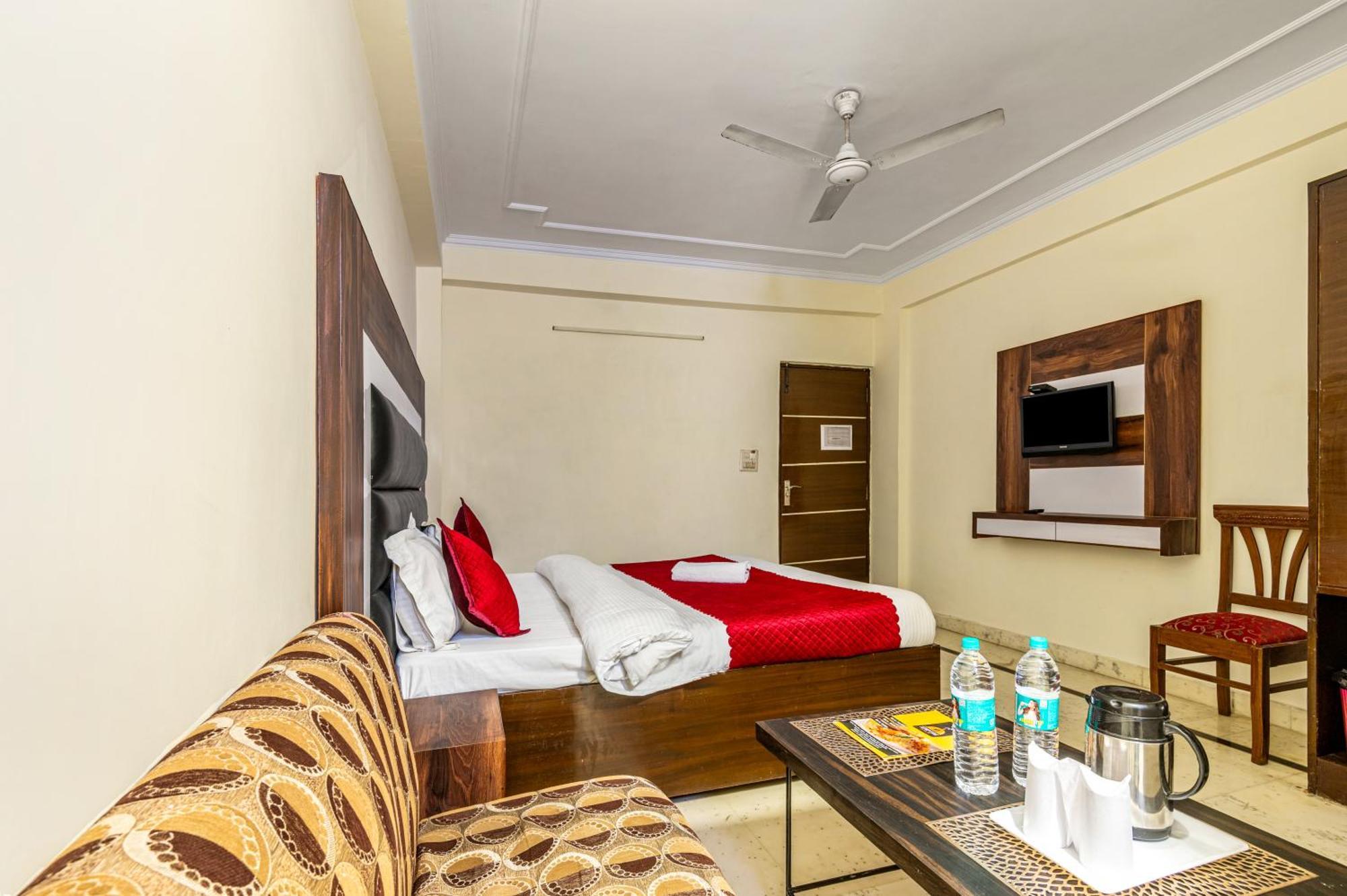 Hotel Nice Palace Delhi  Esterno foto