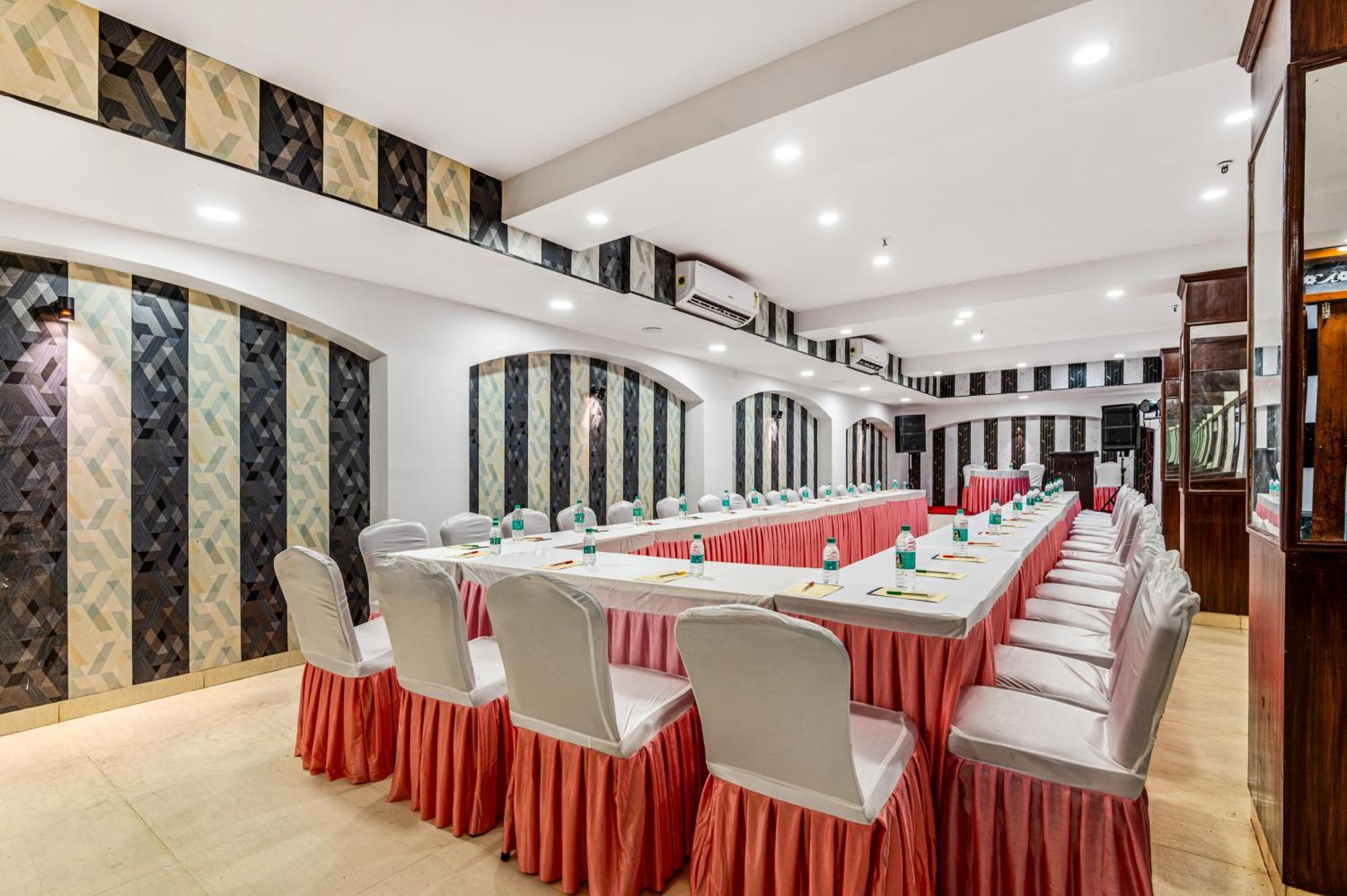 Hotel Nice Palace Delhi  Esterno foto